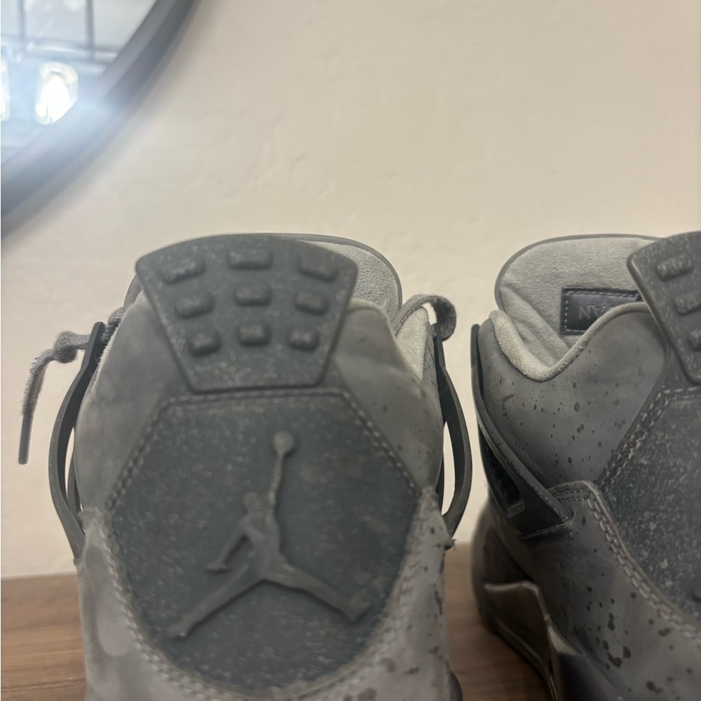 Nike Jordan 4 Retro SE
Paris Olympic Wet Cement Grey Men GS sneakers. - Picture 9 of 13